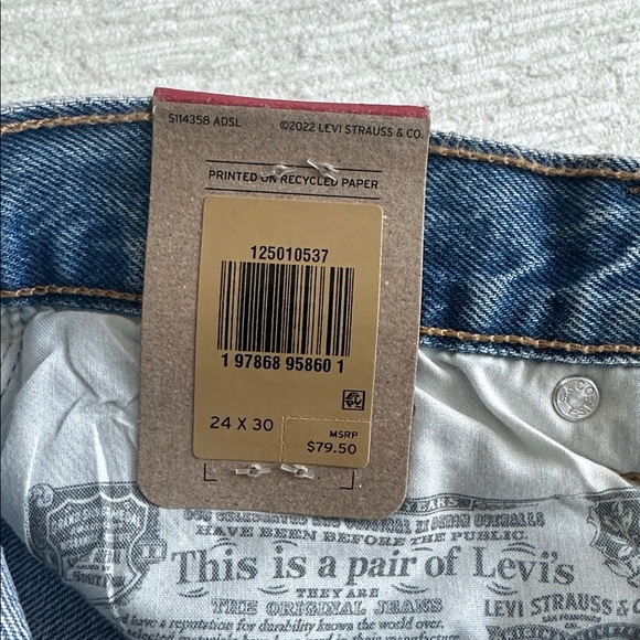 Junior Women’s Levi 501 Original Blue Jeans with Silver Metallic Stripe NWT - Picture 4 of 4